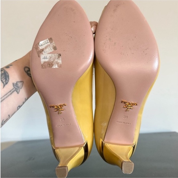 Prada size 38 (US8) heels - Picture 6 of 11